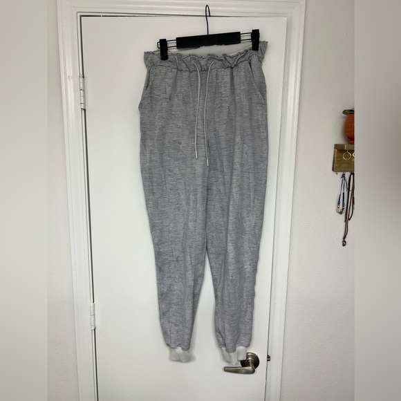 Lulu lemon stretch high rise jogger - Picture 2 of 5